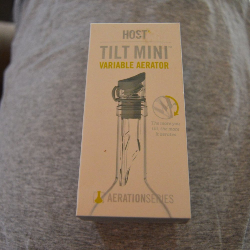 NEW HOST TILT VARIABLE AERATOR DECANT INSTANTLY!